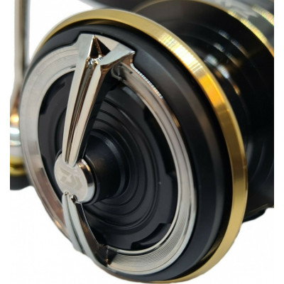 Катушка с передним фрикционом Daiwa 20 Ballistic EX LT
