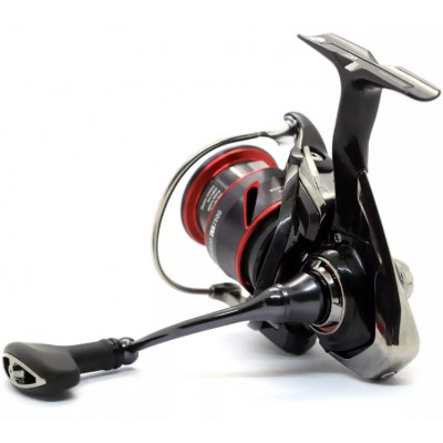 Спиннинговая катушка Daiwa 20 Fuego LT 4000-C