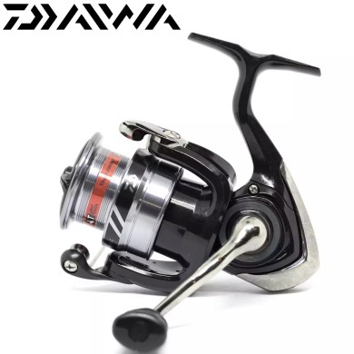 Катушка c передним фрикционом Daiwa 20 RX LT 2000