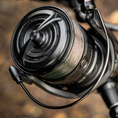 Катушка безынерционная Daiwa 22 Emblem BR 10000