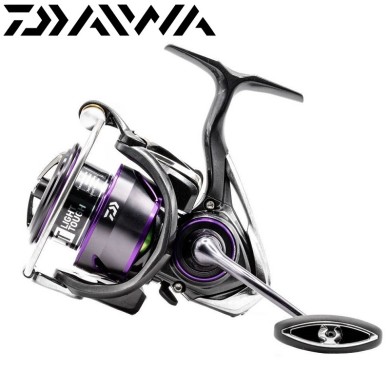 Катушка c передним фрикционом Daiwa 22 Prorex V LT 3000-C