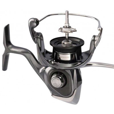 Спиннинговая катушка Daiwa 24 Luvias PC LT 3000D