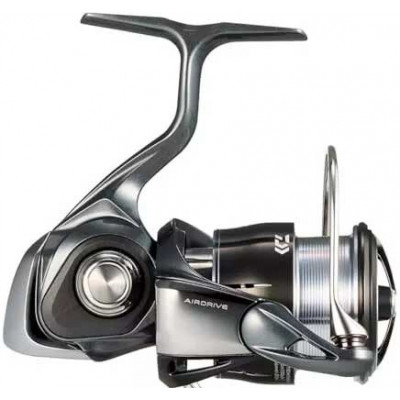 Спиннинговая катушка Daiwa 24 Luvias PC LT 3000D