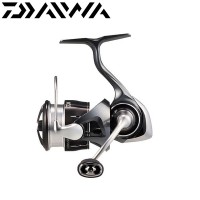 Катушка c передним фрикционом Daiwa 24 Luvias SF