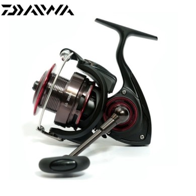 Катушка c передним фрикционом Daiwa LG 2500A Катушка c передним фрикционом Daiwa LG 2500A