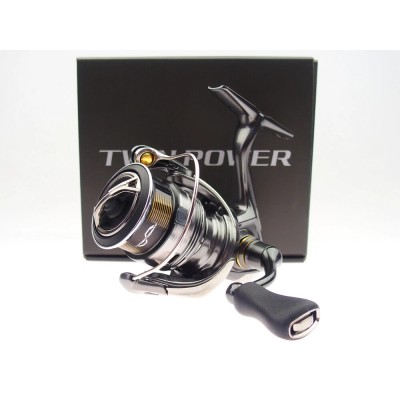 Спиннинговая катушка Shimano 24 Twin Power FE 2500