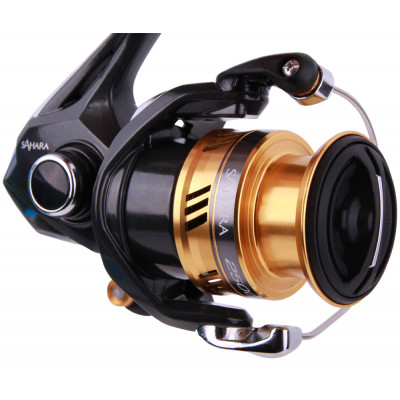 Катушка для спиннинговой рыбалки Shimano Sahara C5000 FI XG