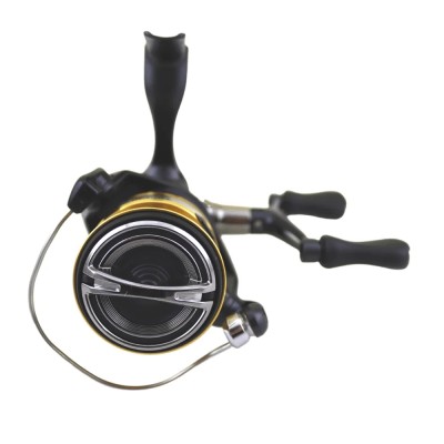 Катушка для спиннинговой рыбалки Shimano Sahara FI C3000DH