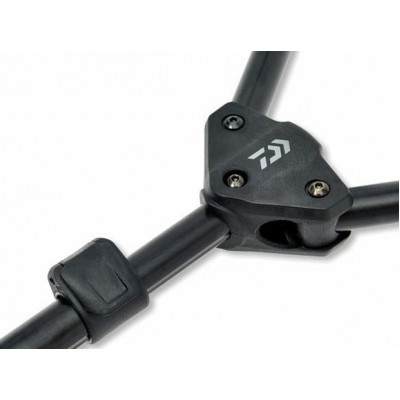 Подставка на 3 удилища Daiwa Black Widow Low Level 3 Rod Pod